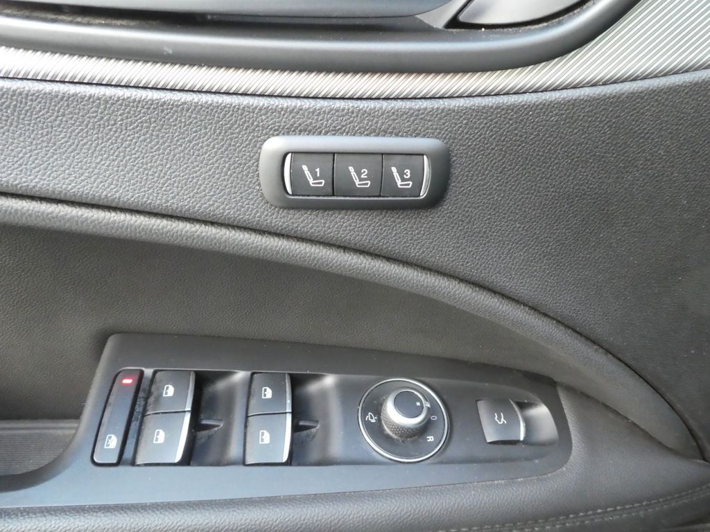 Alfa Romeo Stelvio 2023