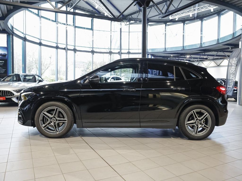 Mercedes-Benz GLA 200 2024