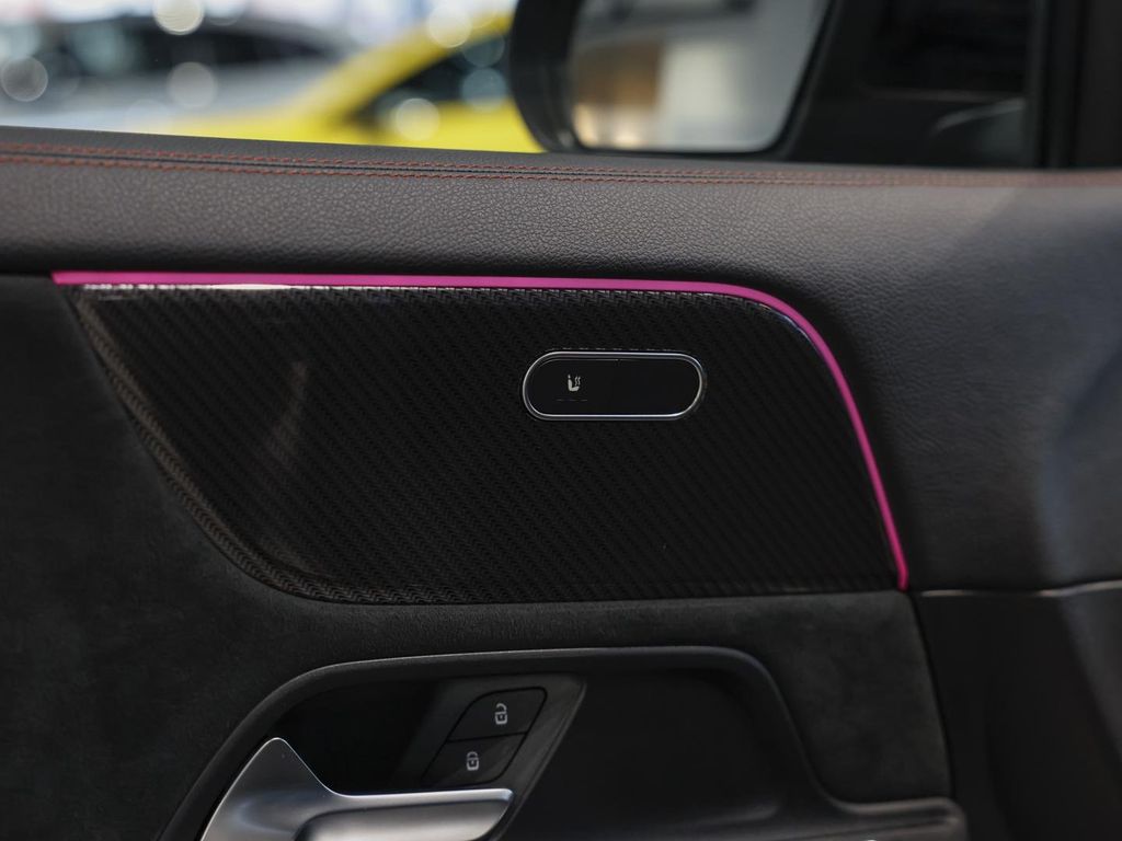 Mercedes-Benz GLA 200 2024