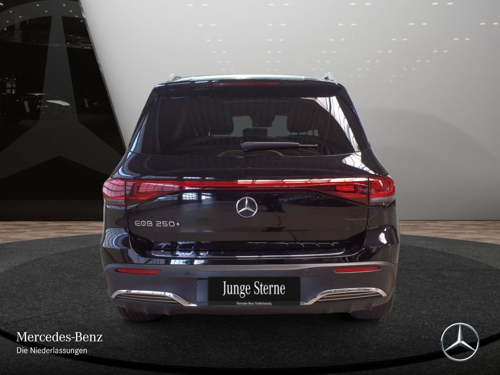 Mercedes-Benz EQB 2023