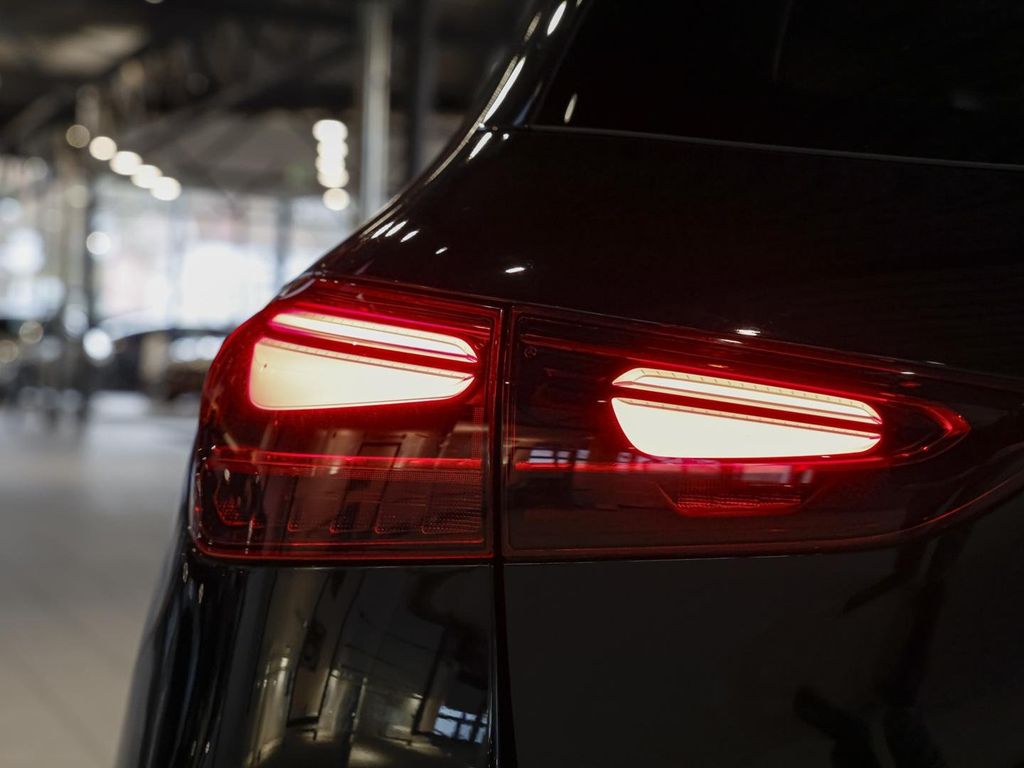 Mercedes-Benz GLA 200 2024