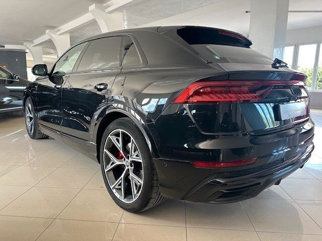 Audi Q8 2023