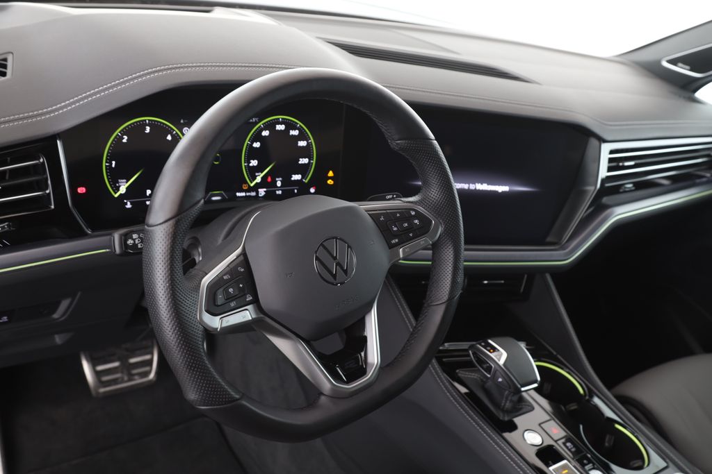 Volkswagen Touareg 2025