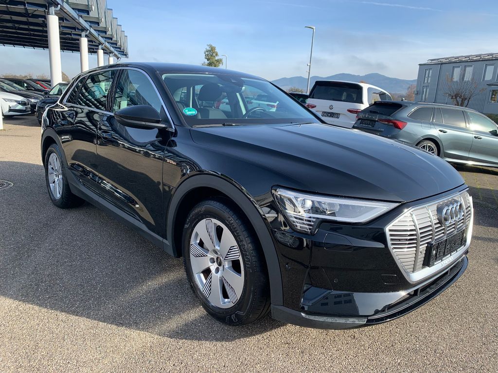 Audi e-tron 2022