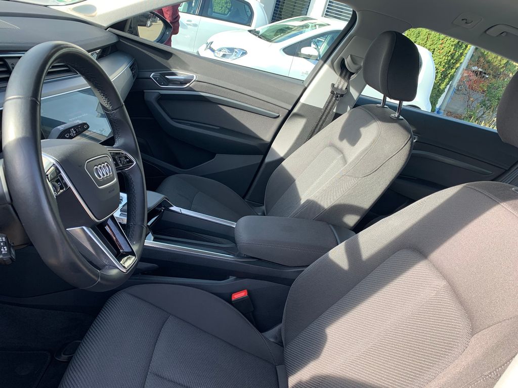 Audi e-tron 2022