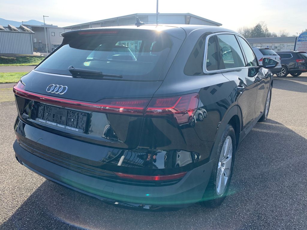 Audi e-tron 2022