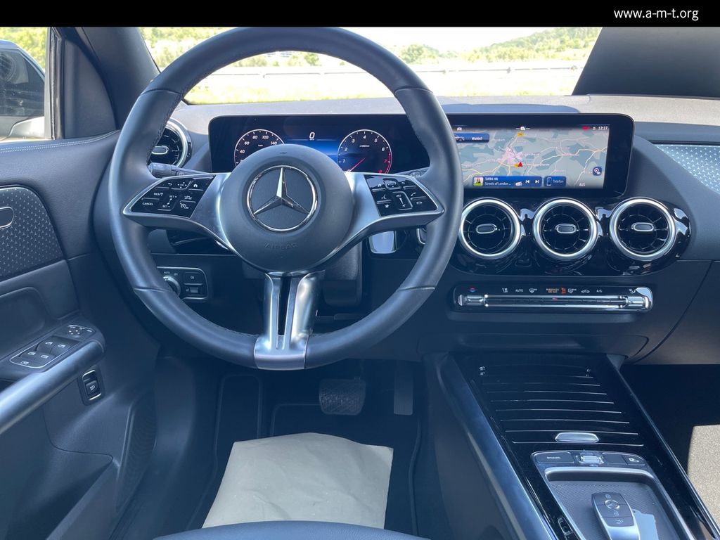 Mercedes-Benz GLA 200 2024