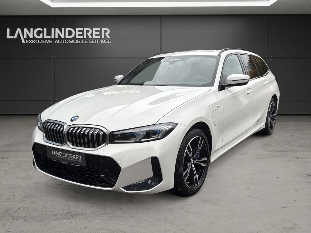 BMW 330 2024