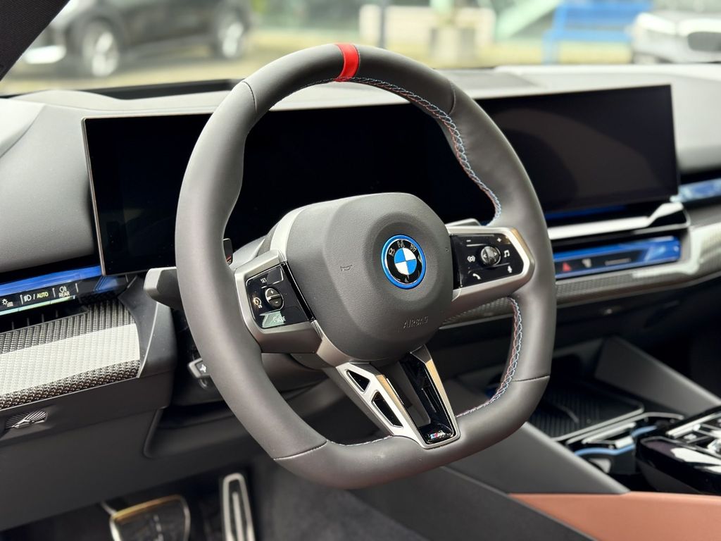 BMW i5 2025
