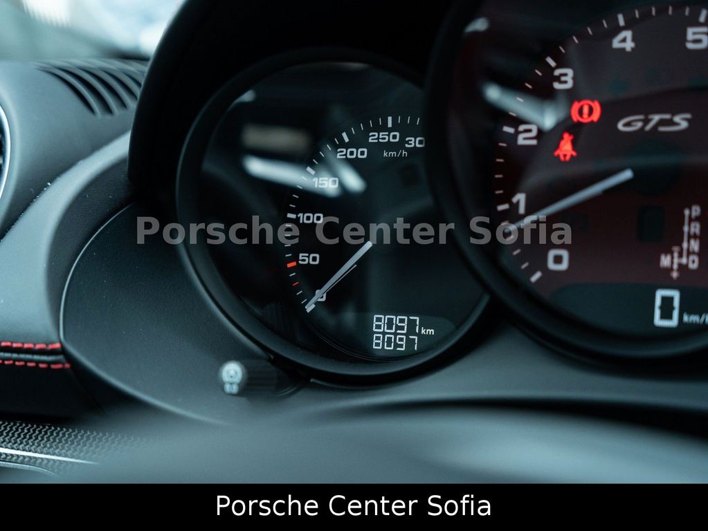 Porsche Cayman 2024