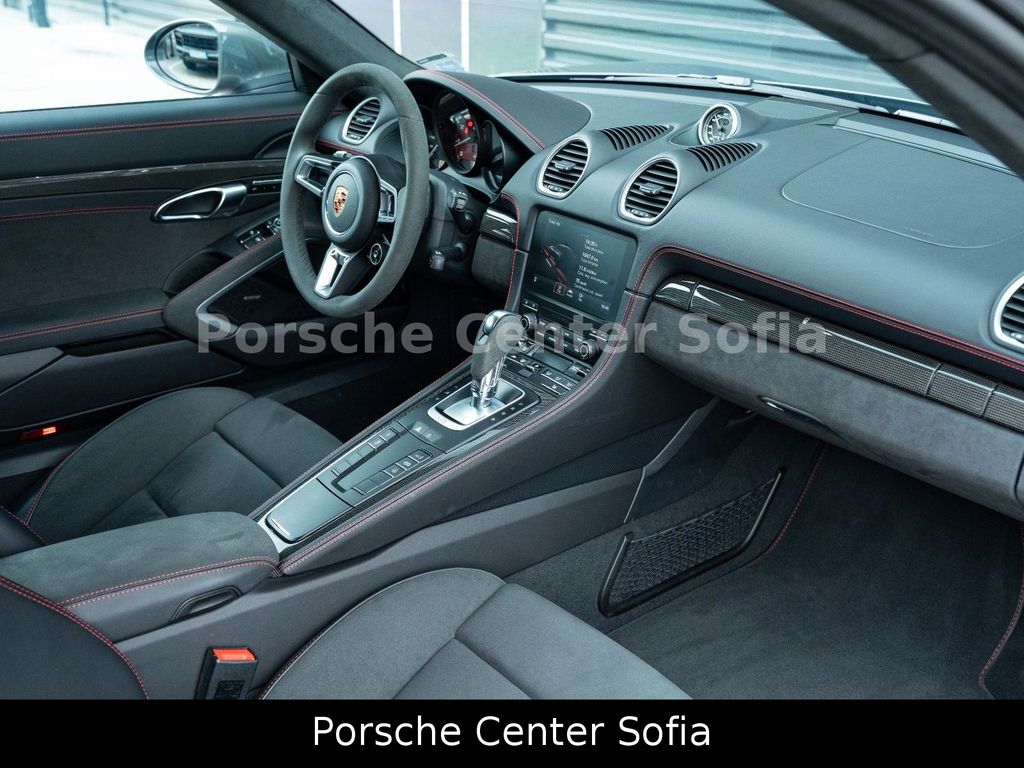 Porsche Cayman 2024