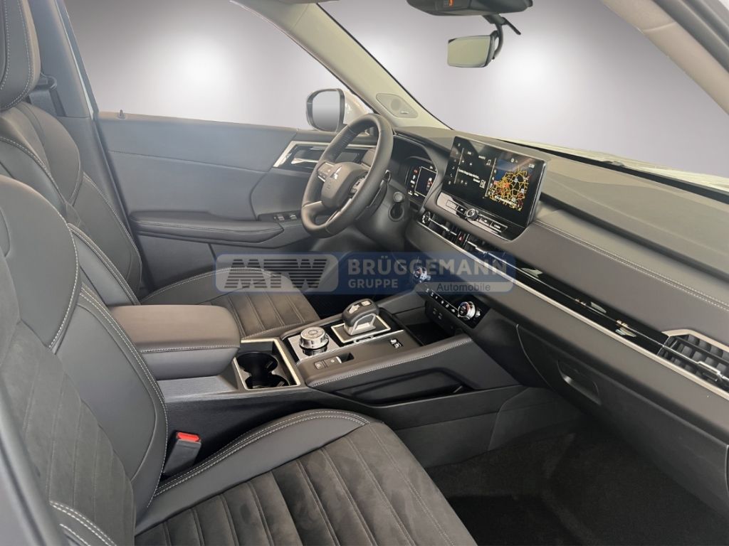 Mitsubishi Plug-in Hybrid Outlander