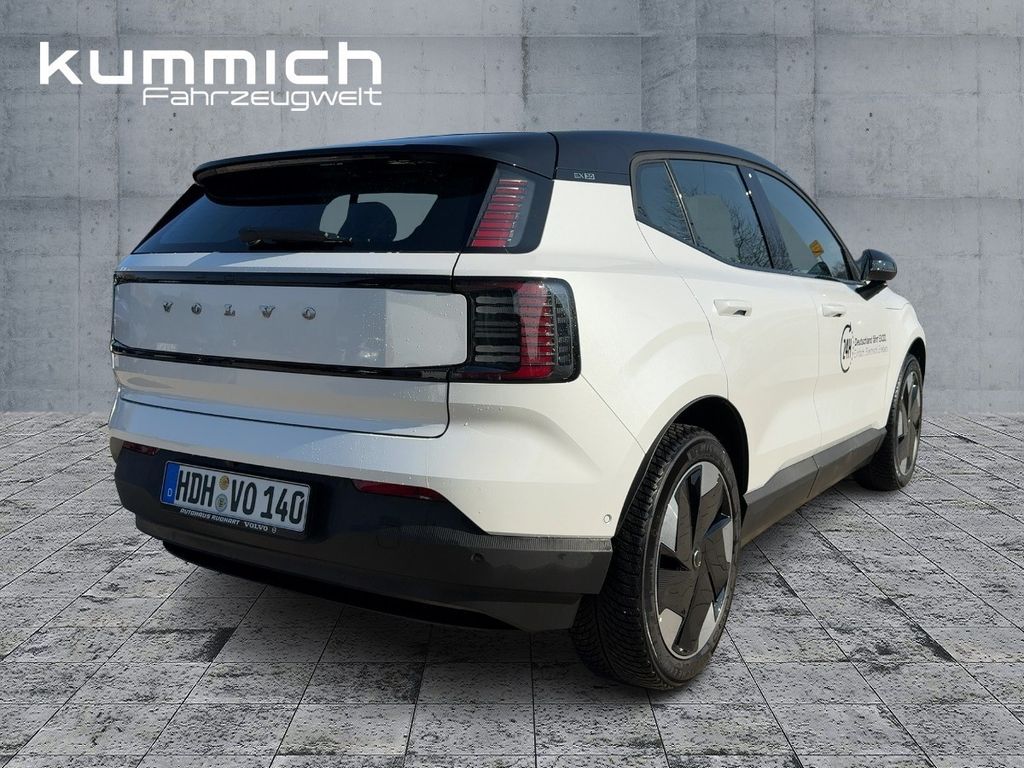 Volvo EX30 2024