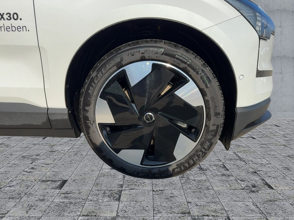 Volvo EX30 2024