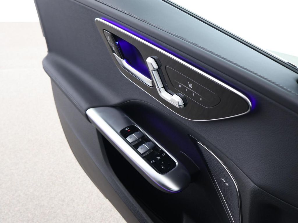 Mercedes-Benz C 220 2025