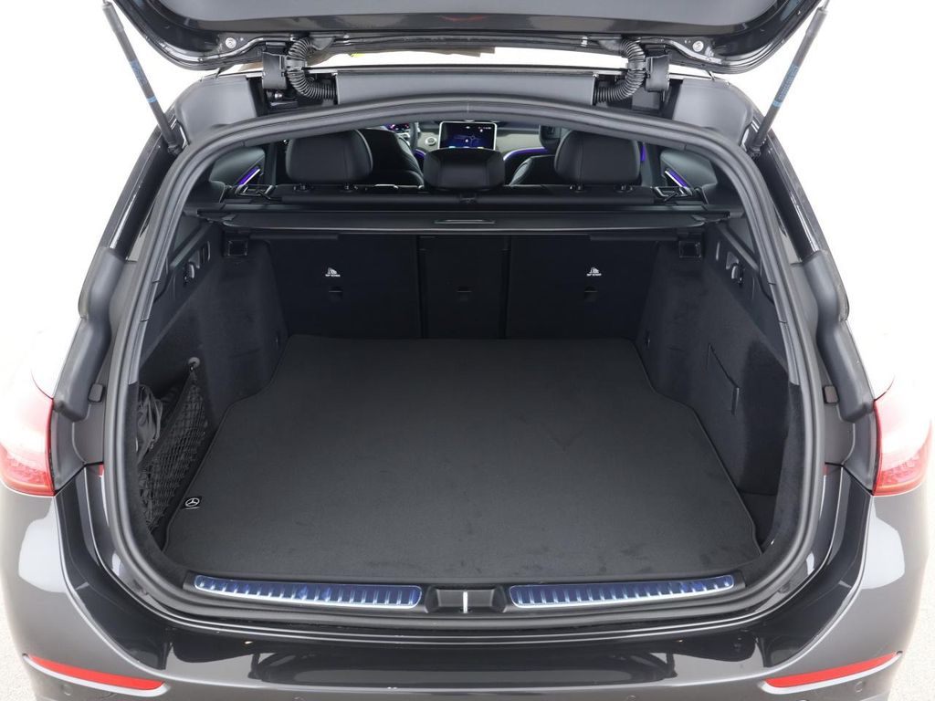 Mercedes-Benz C 220 2025
