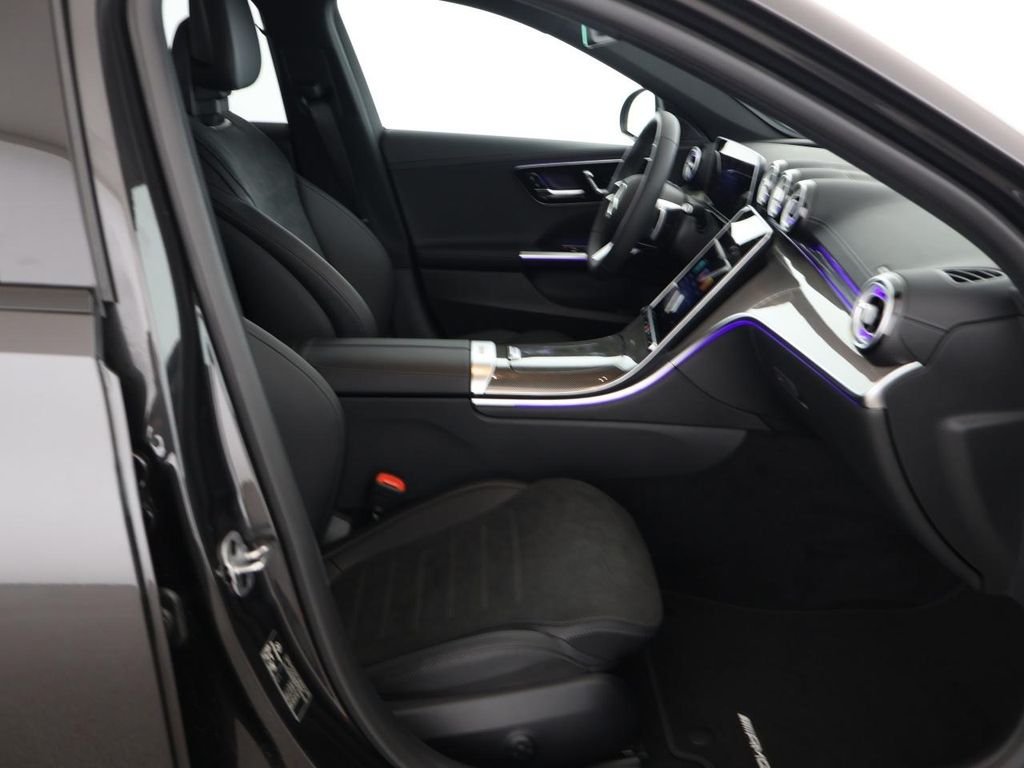 Mercedes-Benz C 220 2025