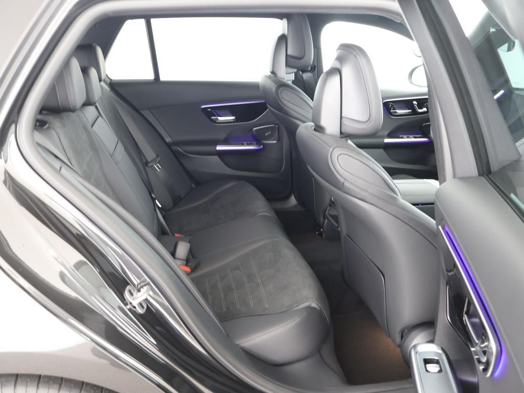 Mercedes-Benz C 220 2025