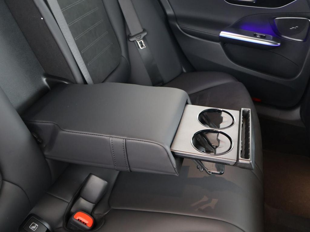 Mercedes-Benz C 220 2025