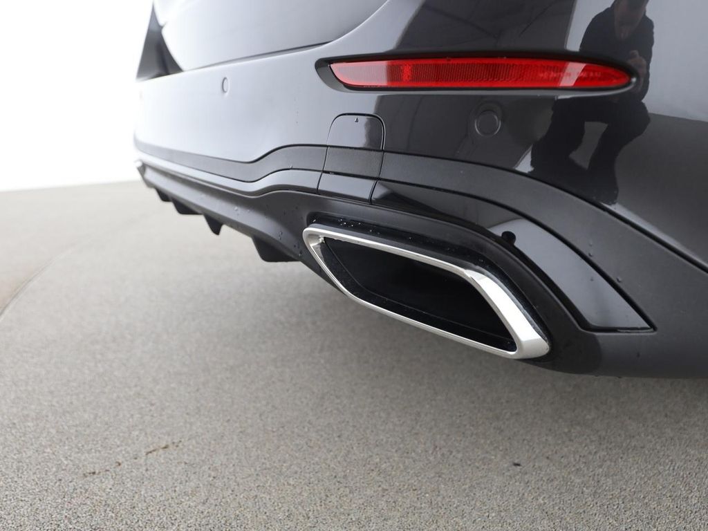 Mercedes-Benz C 220 2025