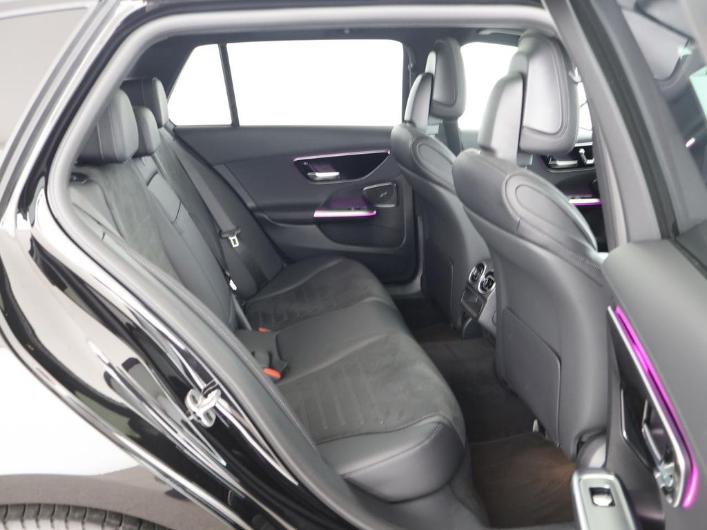Mercedes-Benz C 220 2025