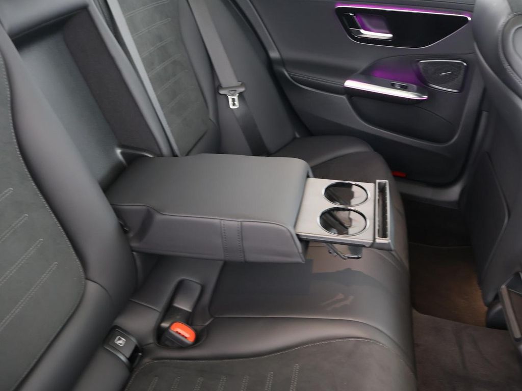 Mercedes-Benz C 220 2025