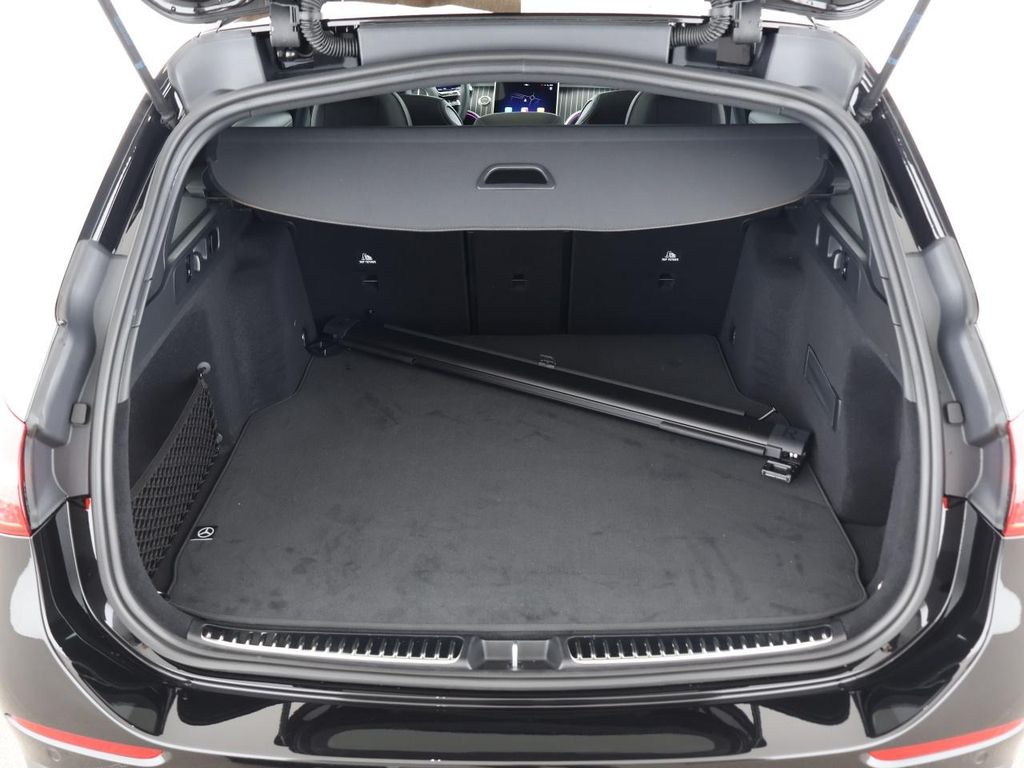 Mercedes-Benz C 220 2025