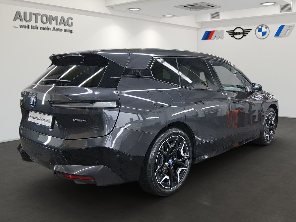 BMW iX 2023