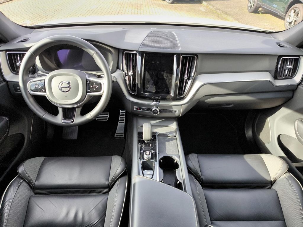 Volvo XC60 2022