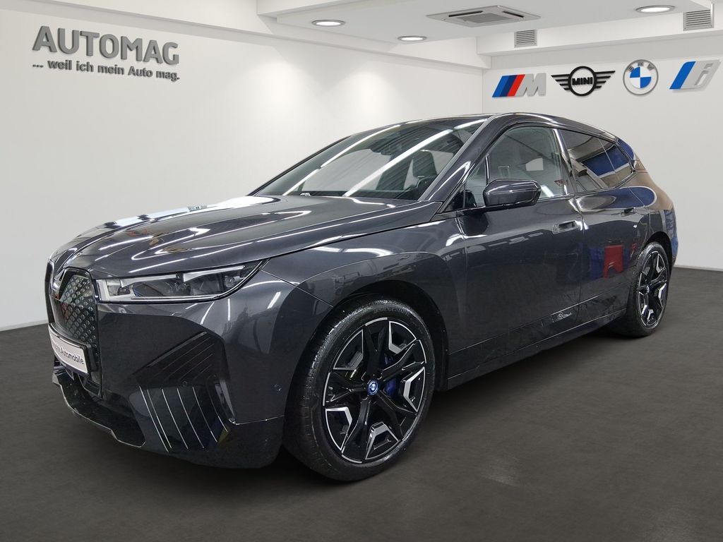 BMW iX 2023