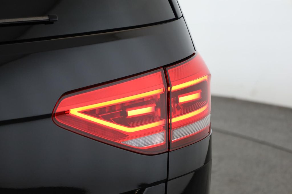 Volkswagen Touran 2025