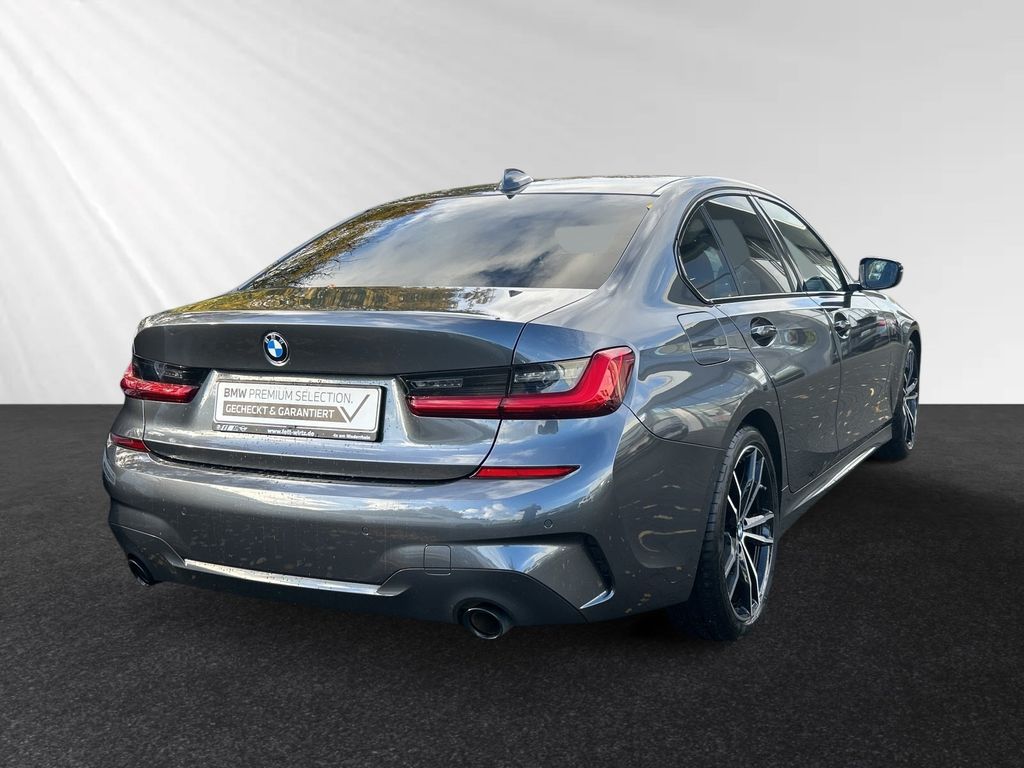 BMW 318 2021