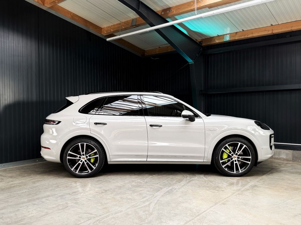 Porsche Cayenne 2024