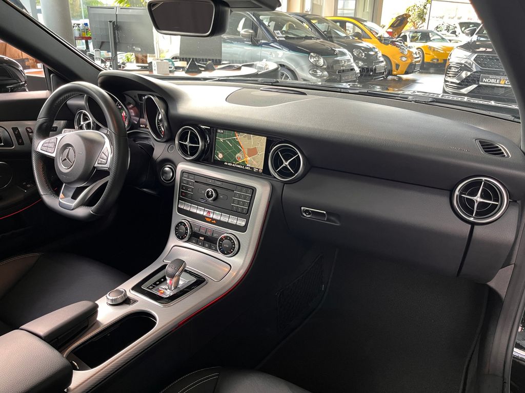 Mercedes-Benz SLC 300 2016