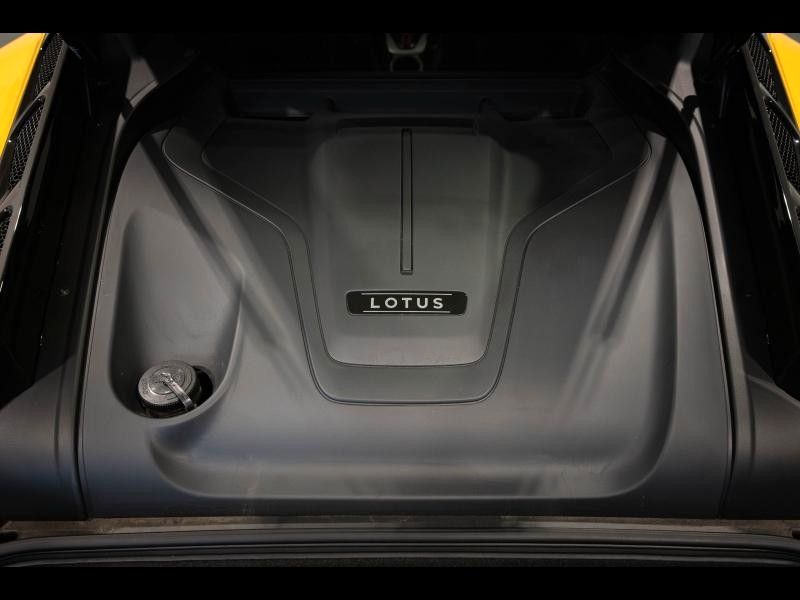 Lotus Emira 2024