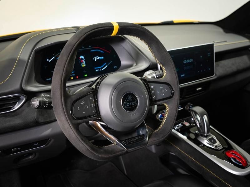 Lotus Emira 2024