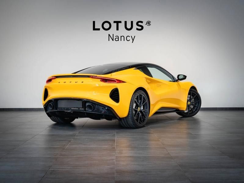 Lotus Emira 2024