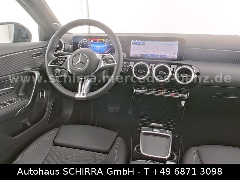 Mercedes-Benz A 200 2024