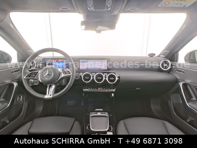 Mercedes-Benz A 200 2024