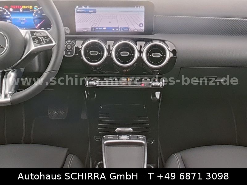 Mercedes-Benz A 200 2024