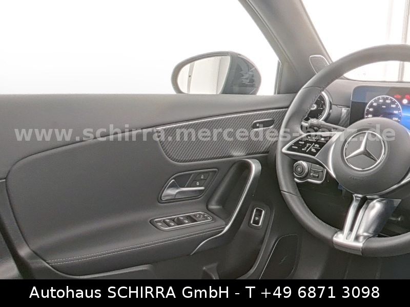 Mercedes-Benz A 200 2024