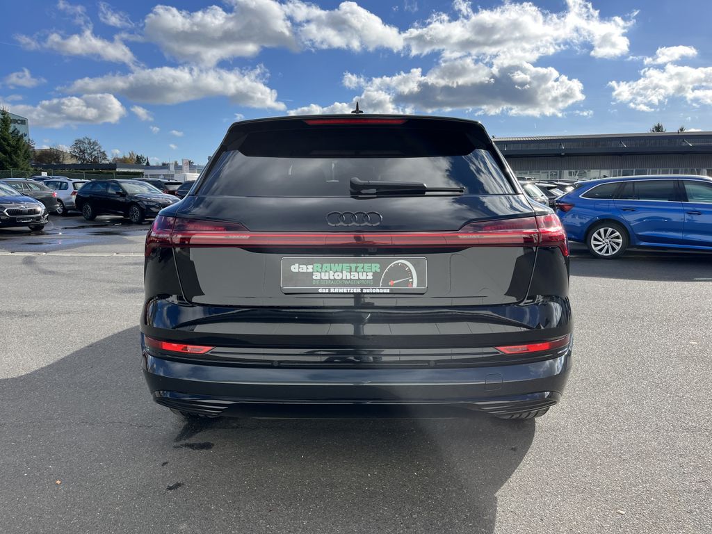 Audi e-tron 2022