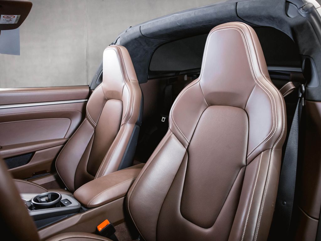 Porsche 992 2024