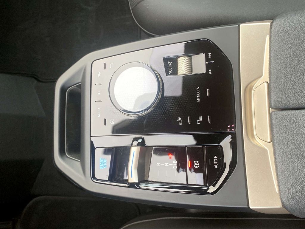BMW iX 2022