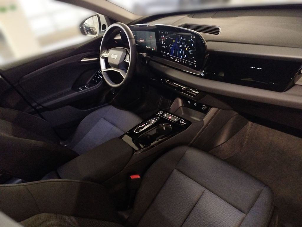 Audi Q6 e-tron 2025