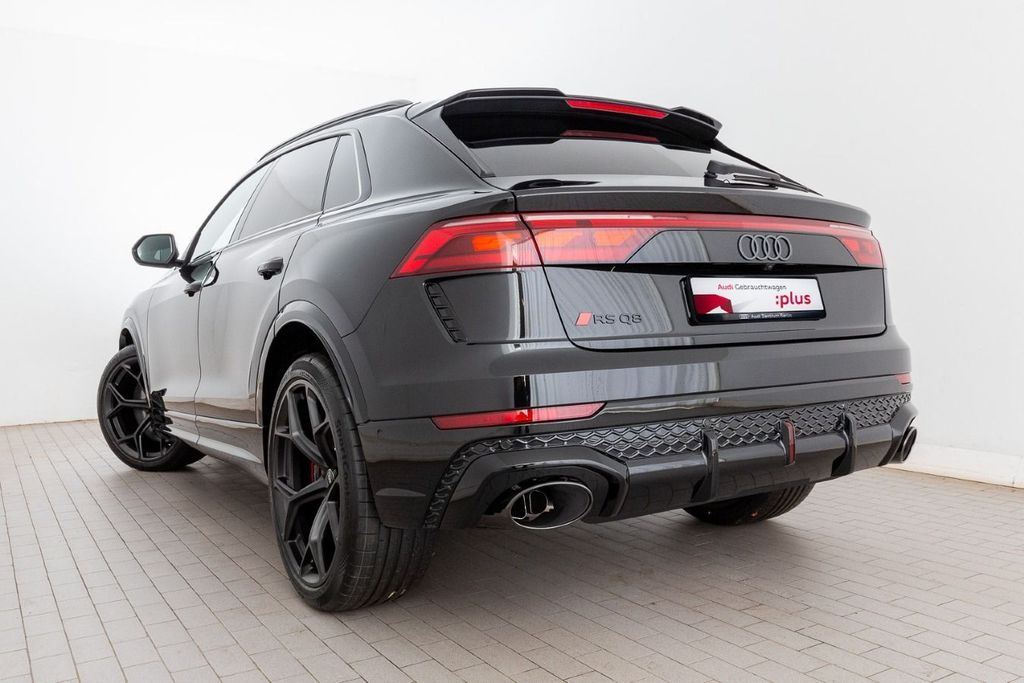 Audi RSQ8 2025