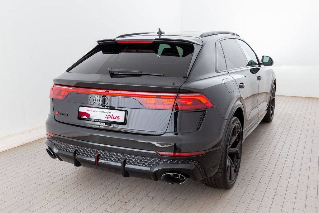 Audi RSQ8 2025