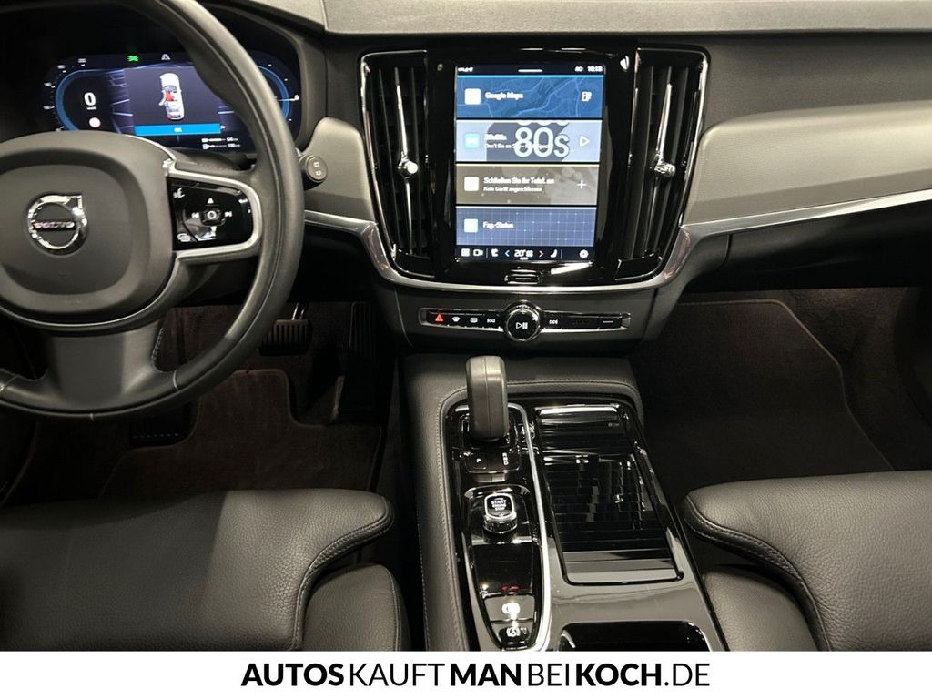 Volvo V90 2022