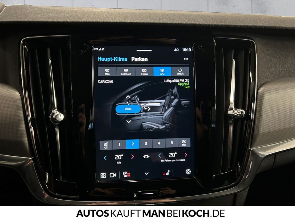 Volvo V90 2022