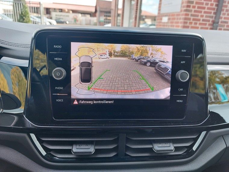 Volkswagen T-Roc 2023